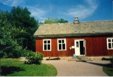Et -skønt-rødt-træhus-i-Sverige